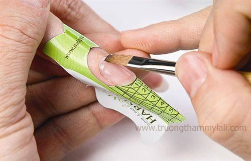 Học đắp Nail Gel pha lê