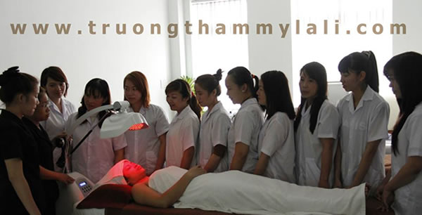 Lớp Học Nghề Chăm Sóc Da Spa Massage Thẩm Mỹ Chuyên Nghiệp