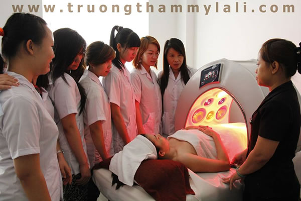 Lớp Học Nghề Chăm Sóc Da Spa Massage Thẩm Mỹ Chuyên Nghiệp