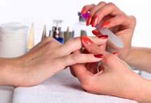Dạy Chăm Sóc Móng Nail